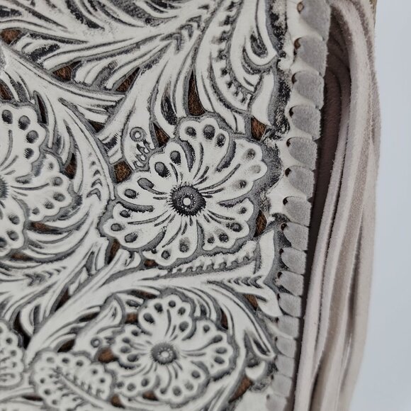 ⭐ Genuine Leather Tooled Fringe Crossbody Bag – Boho Western Chic ⭐ - Picture 4 of 14